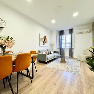 https://apt-spacious-3bd-central-with-2bh-ac.hotelsinnerja.org